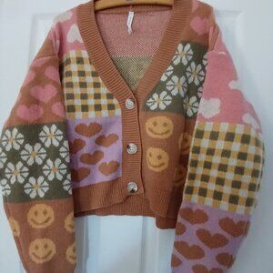 NWT Dreamers L Smile Face Happy Crop Sweater